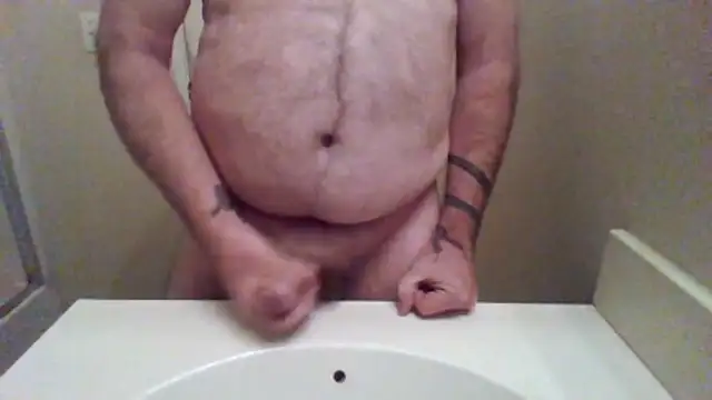 Snapshot of WatchinU82 chatting on November 2025 05:17:01 AM WatchinU82 online show from November 2025 05:17:01 AM