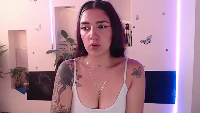 Lia-mitch online show from December 2024 09:41:02 PM