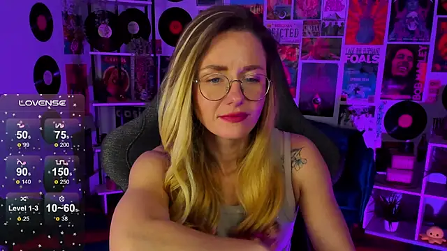 LadyIzabel online show from December 2024 09:01:01 AM