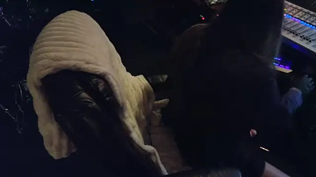 NinasNylonz online show from February 2025 05:09:01 PM