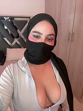 amaal  online show from October 2025 10:19:02 PM