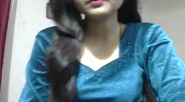 Snapshot of Aayesha chatting on December 2024 05:15:02 AM Aayesha online show from December 2024 05:15:02 AM