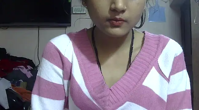 Snapshot of Aayesha chatting on February 2025 11:51:02 PM Aayesha online show from February 2025 11:51:02 PM