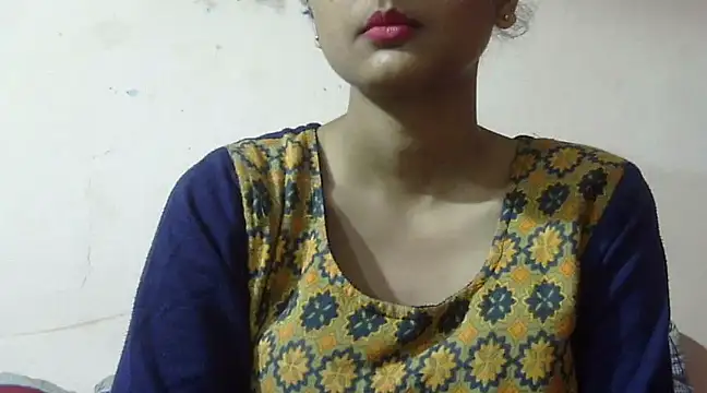 Snapshot of Aayesha chatting on February 2025 04:20:01 AM Aayesha online show from February 2025 04:20:01 AM