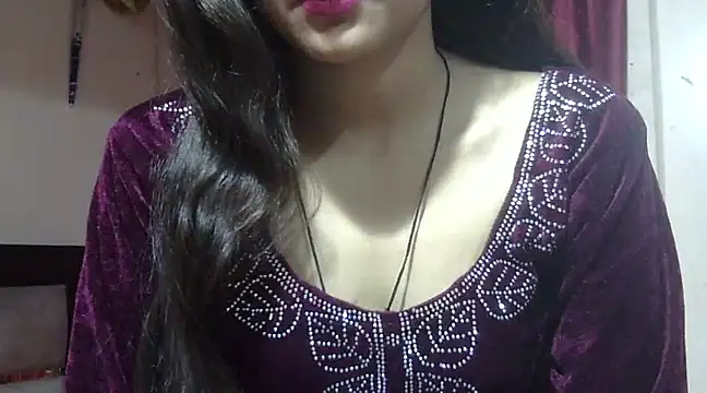 Snapshot of Aayesha chatting on March 2025 09:46:02 AM Aayesha online show from March 2025 09:46:02 AM