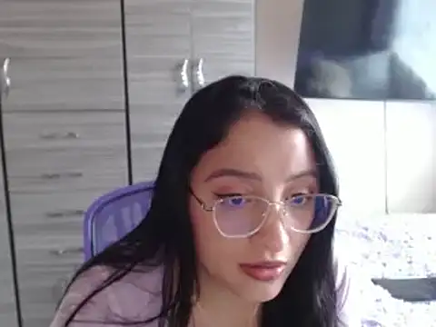 Snapshot of Nia-Cop chatting on January 2025 05:59:01 PM Nia-Cop online show from January 2025 05:59:01 PM