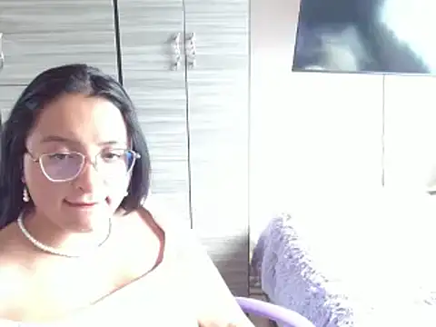 Snapshot of Nia-Cop chatting on January 2025 08:55:01 PM Nia-Cop online show from January 2025 08:55:01 PM