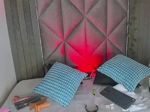 BriaConner  online show from February 2026 03:07:02 AM