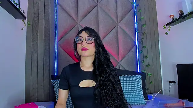 BriaConner  online show from April 2026 02:49:01 AM