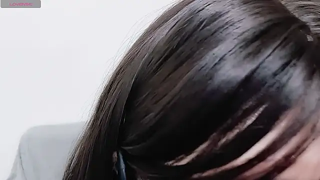 Snapshot of Fine-sand chatting on April 2026 03:06:01 PM Fine-sand online show from April 2026 03:06:01 PM