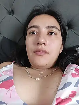 Snapshot of Hellen_Alex chatting on January 2026 02:12:02 PM Hellen Alex online show from January 2026 02:12:02 PM