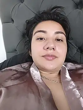 Snapshot of Hellen_Alex chatting on January 2026 01:26:01 PM Hellen Alex online show from January 2026 01:26:01 PM