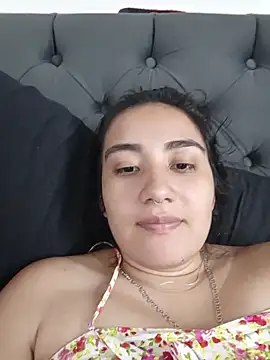 Snapshot of Hellen_Alex chatting on February 2026 01:43:01 PM Hellen Alex online show from February 2026 01:43:01 PM