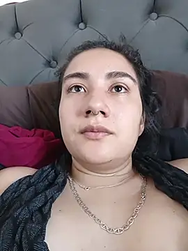 Snapshot of Hellen_Alex chatting on February 2026 02:00:02 PM Hellen Alex online show from February 2026 02:00:02 PM