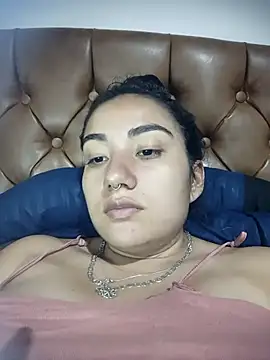 Snapshot of Hellen_Alex chatting on April 2026 02:18:02 PM Hellen Alex online show from April 2026 02:18:02 PM