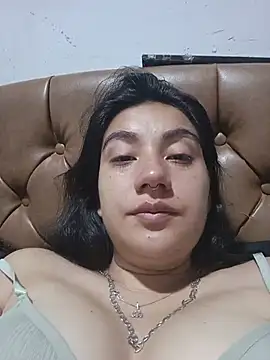 Snapshot of Hellen_Alex chatting on May 2026 02:25:01 PM Hellen Alex online show from May 2026 02:25:01 PM