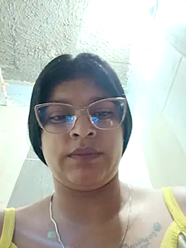 Snapshot of naughty-girl01 chatting on February 2025 10:15:02 AM naughty-girl01 online show from February 2025 10:15:02 AM