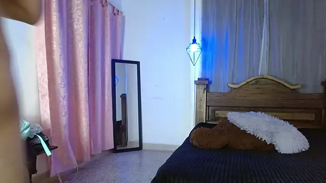 Snapshot of max_ashley_mds chatting on March 2025 03:47:02 PM max ashley mds online show from March 2025 03:47:02 PM