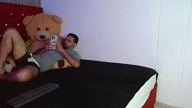 Snapshot of max_ashley_mds chatting on November 2025 01:33:02 PM max ashley mds online show from November 2025 01:33:02 PM