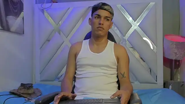 ryan carter08 online show from January 2025 01:20:01 PM