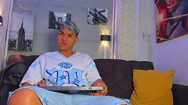 Snapshot of ryan_carter08 chatting on January 2026 12:42:01 PM ryan carter08 online show from January 2026 12:42:01 PM