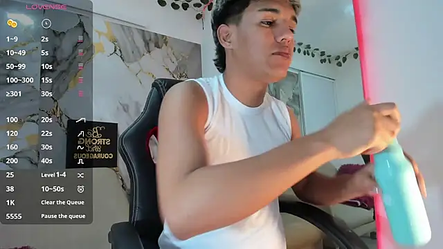 Snapshot of ryan_carter08 chatting on March 2026 04:47:01 AM ryan carter08 online show from March 2026 04:47:01 AM