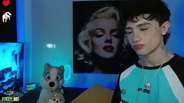 maxiy 001 online show from January 2025 01:32:01 AM