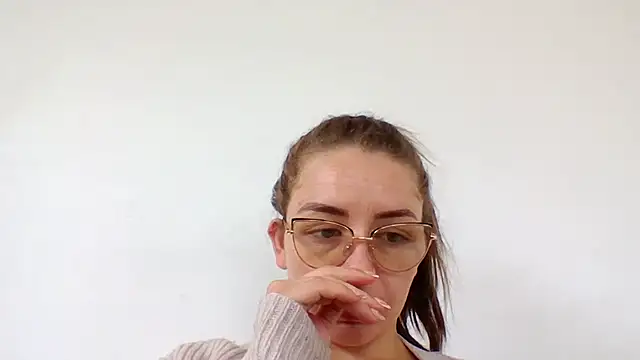  isaabellaa online show from February 2025 02:42:02 PM