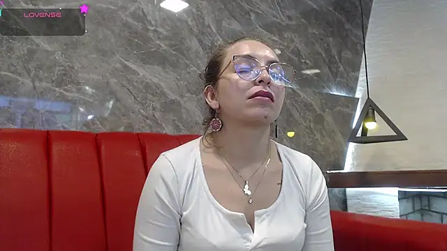  isaabellaa online show from March 2025 02:35:02 PM