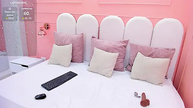 helen kinett online show from December 2024 07:16:02 PM