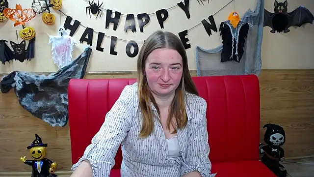 Snapshot of FreyaDak chatting on November 2025 06:20:02 PM FreyaDak online show from November 2025 06:20:02 PM