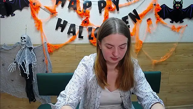 Snapshot of FreyaDak chatting on November 2025 06:09:02 PM FreyaDak online show from November 2025 06:09:02 PM