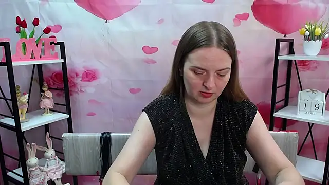 FreyaDak online show from April 2026 05:01:02 PM