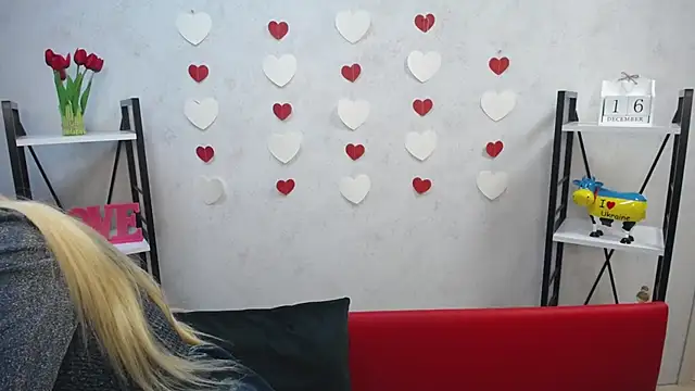 BeatriceFly online show from December 2024 09:14:01 AM