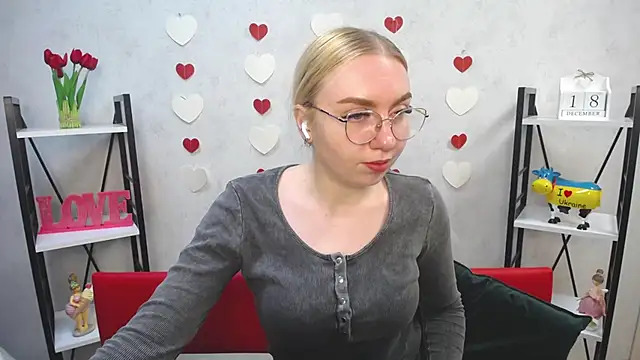 BeatriceFly online show from December 2024 03:22:02 PM