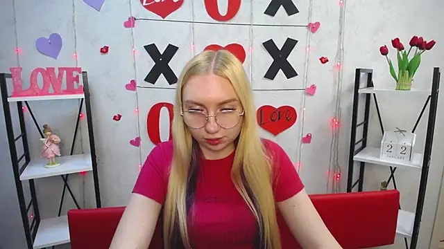 BeatriceFly online show from January 2025 04:23:01 PM