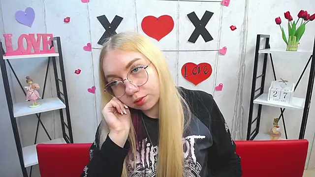 BeatriceFly online show from January 2025 02:21:01 PM