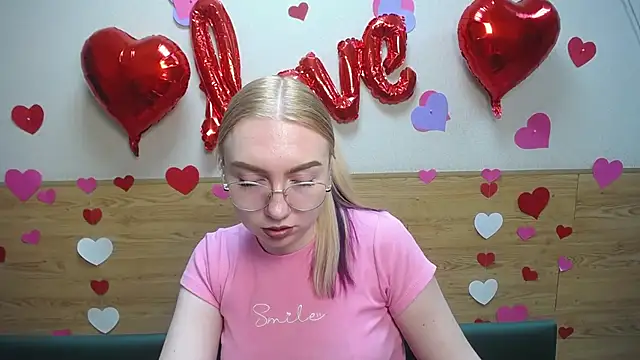 BeatriceFly online show from February 2025 09:21:02 AM