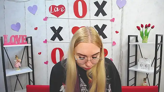 BeatriceFly online show from March 2025 01:46:01 PM