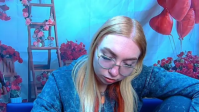 Snapshot of BeatriceFly chatting on April 2026 01:15:01 PM BeatriceFly online show from April 2026 01:15:01 PM