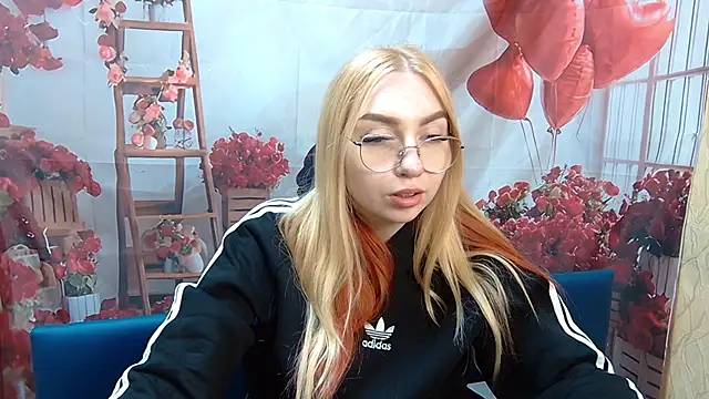 Snapshot of BeatriceFly chatting on May 2026 01:49:01 PM BeatriceFly online show from May 2026 01:49:01 PM