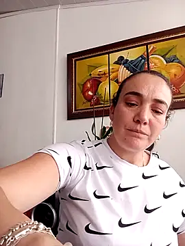 skayhot  online show from February 2025 04:43:02 PM