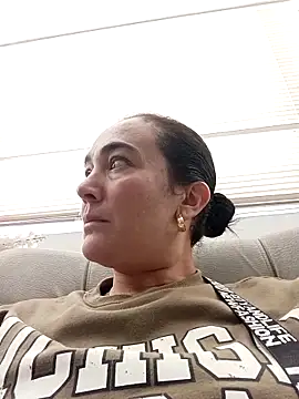 skayhot  online show from March 2025 04:24:01 PM