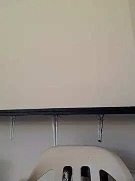 Snapshot of skayhot_ chatting on April 2026 01:57:02 PM skayhot online show from April 2026 01:57:02 PM