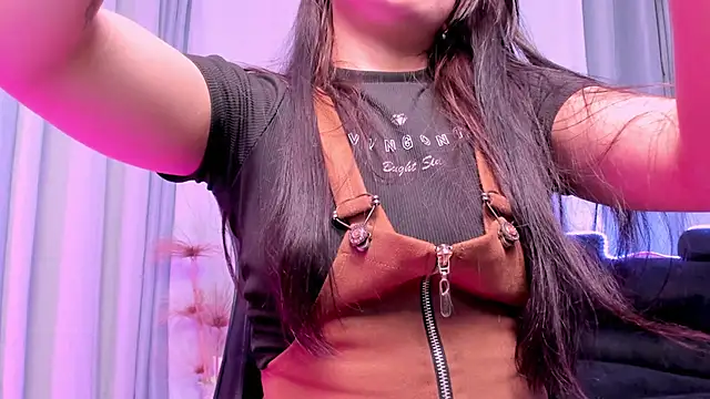 Snapshot of Mia_Gothzx chatting on January 2025 02:09:01 PM Mia Gothzx online show from January 2025 02:09:01 PM