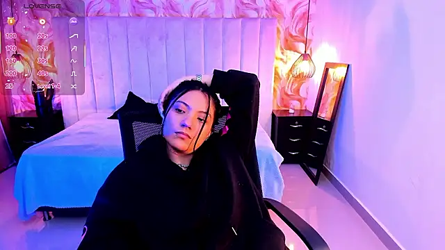Snapshot of miichael_black chatting on March 2026 06:01:02 PM miichael black online show from March 2026 06:01:02 PM