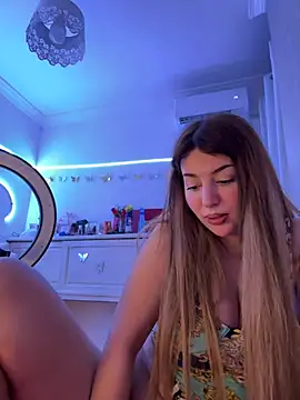 Snapshot of Hot_malak chatting on March 2026 08:14:01 PM Hot malak online show from March 2026 08:14:01 PM