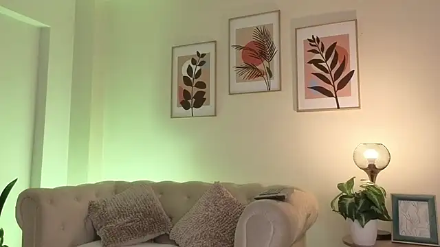 DahianaWalcott online show from March 2026 07:29:01 PM