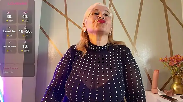 girl amada online show from February 2026 07:04:02 PM