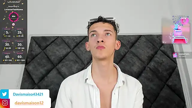 Maisondavis  online show from January 2025 10:06:01 PM